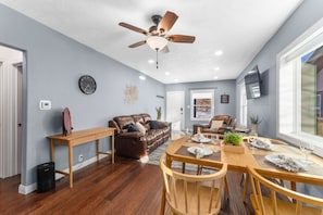 Dining - New Cottage Steps from Sanford (Sioux Falls)