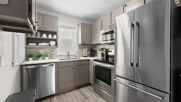 Geladeira, micro-ondas, fogão, cooktop