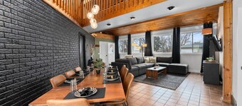 The Clubhouse | Airy | Fun | Centrally Located