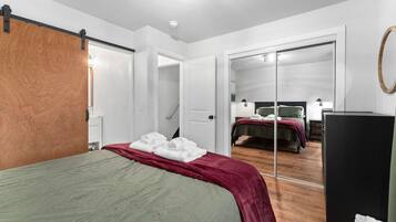 3 makuuhuonetta, työpöytä, silitysrauta/-lauta, Wi-Fi