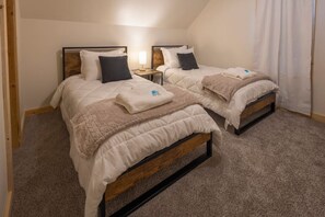 4 dormitoris, planxa i posts de planxar, wifi i roba de llit