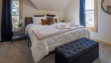 4 makuuhuonetta, silitysrauta/-lauta, Wi-Fi, vuodevaatteet