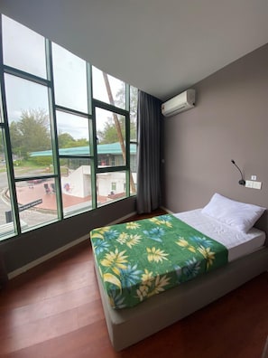 Superior Single Room, City View - BRIGHTON INN & CAMPING RESORT (Miri)