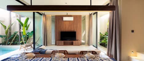 Luxury Villa, 3 Bedrooms, Private Pool | Dining room