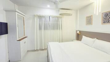 Deluxe Double Room | Individually decorated, individually furnished, free WiFi