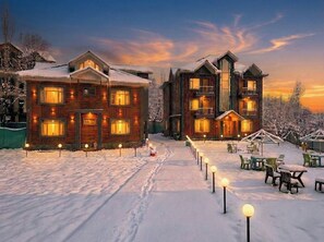 Mặt tiền nơi lưu trú