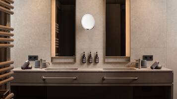 Deluxe Chalet, Mountain View | Bathroom | Slippers