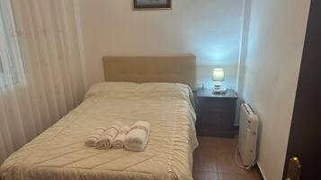 2 soverom, strykejern/-brett, wi-fi og sengetøy