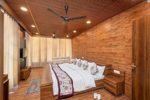 Premium Room | Iron/ironing board, free WiFi - Mountain Villa Mussoorie  (Mussoorie)