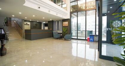 Zade Life OTEL