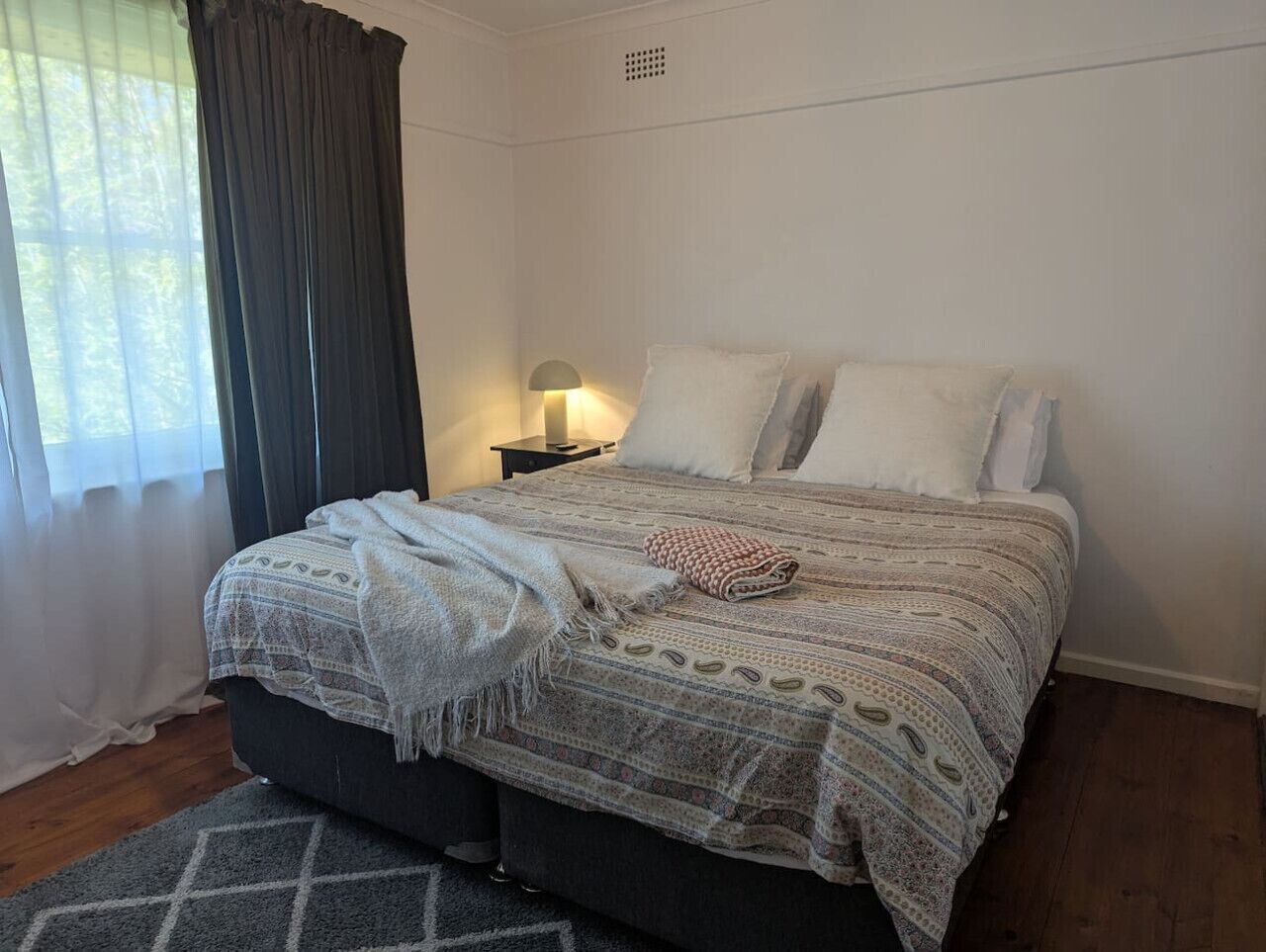 3 bedrooms, iron/ironing board, Internet, bed sheets