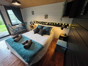 Hytte – comfort, hageutsikt | Wi-fi (inkludert)