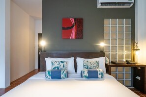 Chambre Double, vue piscine