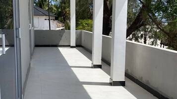 Apartment, 2 Bedrooms, Balcony, Ocean View | Balcony