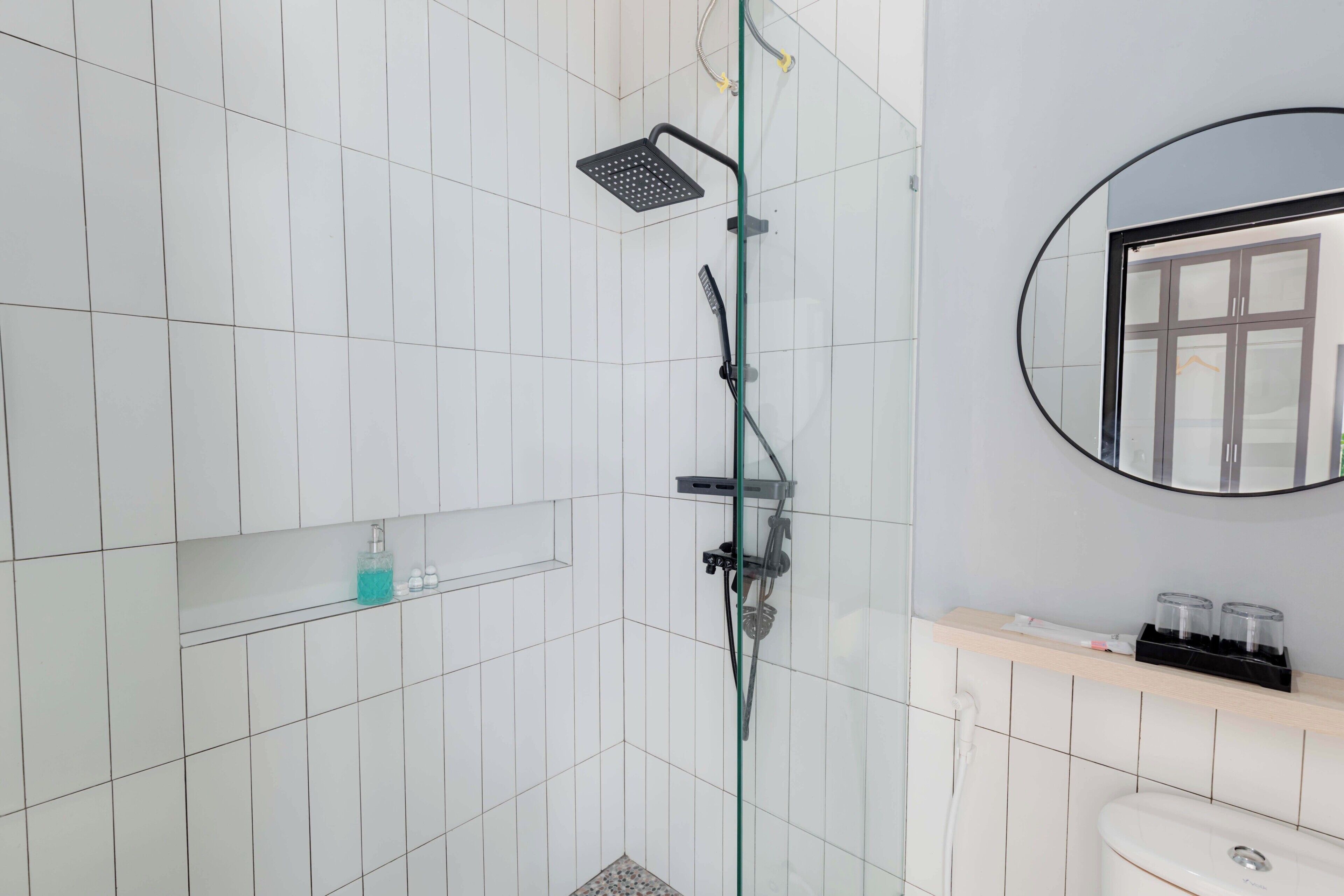 Bathroom shower