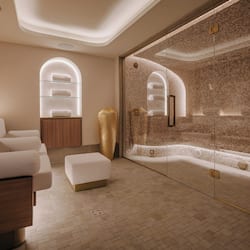 Espace de soins pour les couples, bain à remous, hammam, soins corporels