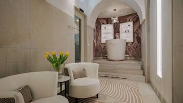 Khu tiếp tân spa