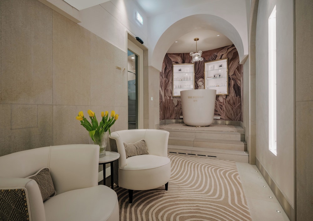 The Burman Hotel by null