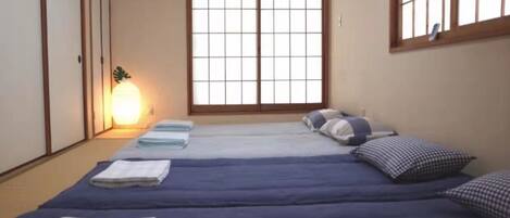 4 chambres, fer et planche à repasser, Wi-Fi