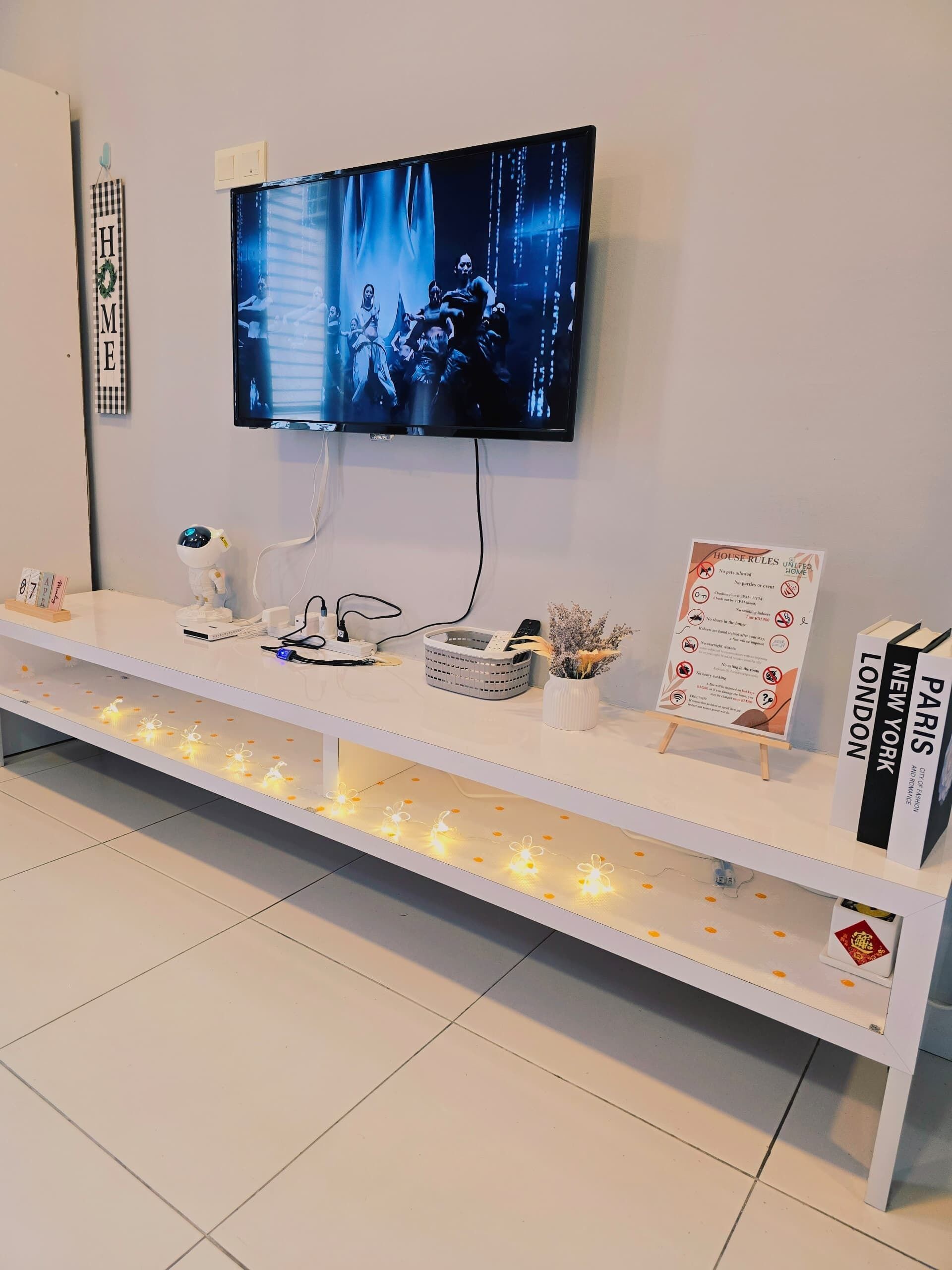 Iron/ironing board, free WiFi