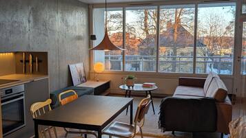 Apartment, 1 Bedroom, Balcony, Garden View | Living room