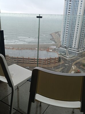 Property grounds - E1 Lovely High Floor, Spacious Studios, Sea and Beach Views (Gibraltar)