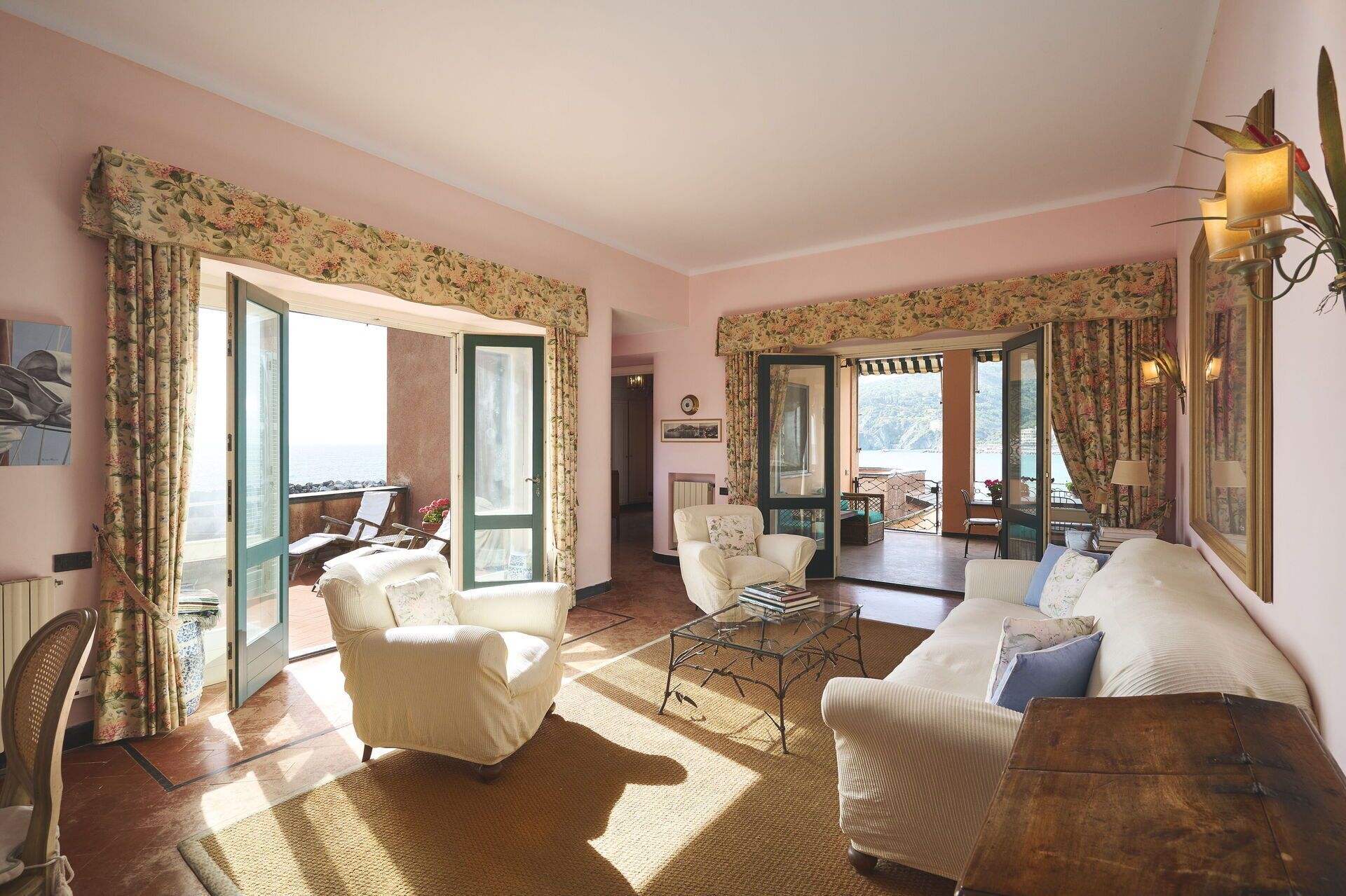 Fernseher, Stereoanlage