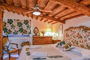 5 Schlafzimmer, BĂŒgeleisen/BĂŒgelbrett, Reisekinderbett, kostenloses WLAN
