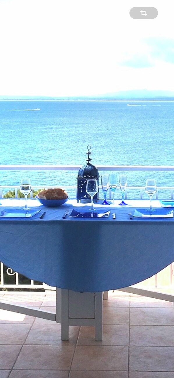Outdoor dining - Splendid sea view, 2' from Caneylles beach (Roses)