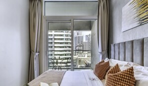 Luxury Apartment, Balcony, Canal View | 1 bedroom, iron/ironing board, free WiFi