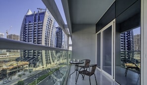 Luxury Apartment, Balcony, Canal View | Balcony