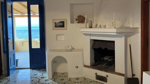 Villa, 2 Bedrooms, Smoking, Balcony | Interior - Casa Bacco, Capistello (Lipari)