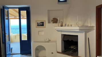 Villa, 2 Bedrooms, Smoking, Balcony | Interior