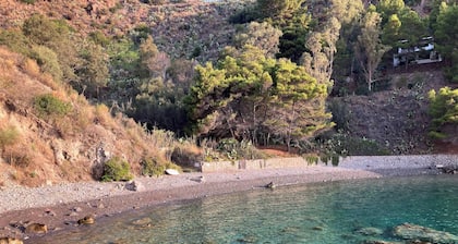 Casa Bacco, Capistello