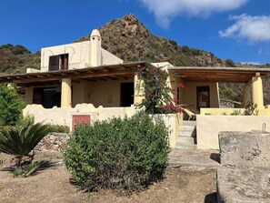Exterior - Casa Bacco, Capistello (Lipari)