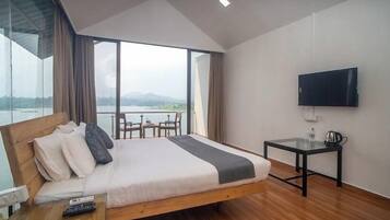 Belvedere Suite | Área de estar | TV