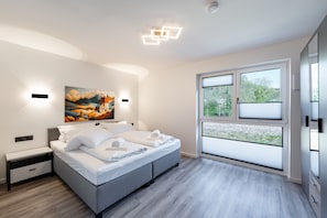 2 habitaciones, tabla de planchar con plancha, wifi y ropa de cama 
