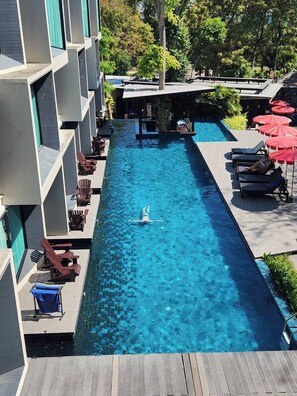 Outdoor pool - Stellars Samed Resort (Rayong)