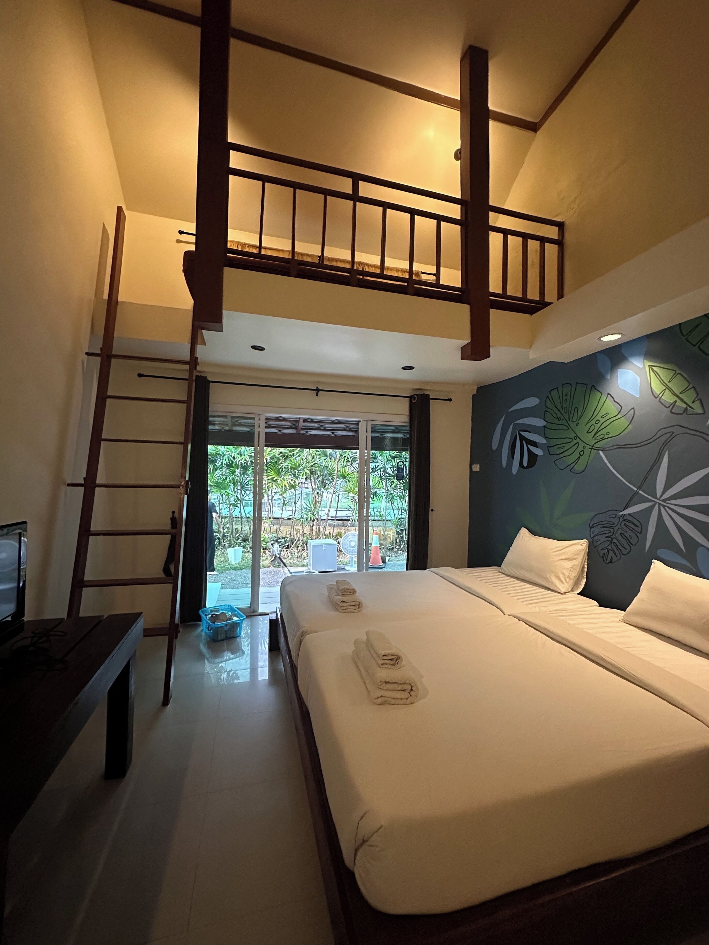 Deluxe Cabin | Free WiFi