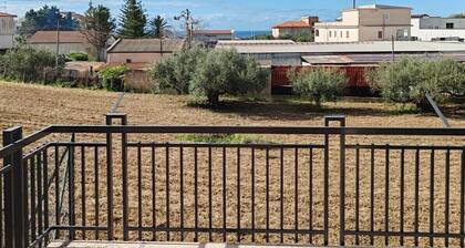 GOTHA HOME: cozy apartment for a relaxing vacation with parking.