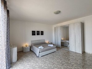 2 Schlafzimmer, Bügeleisen/Bügelbrett, WLAN, Bettwäsche
