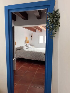 2 bedrooms, iron/ironing board, WiFi, bed sheets - La Casa Vertical (historic center of Segorbe) (Sogorb)