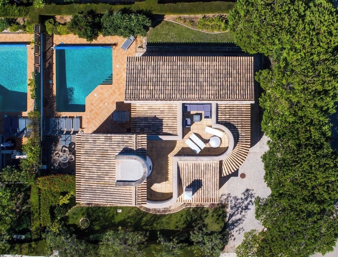 Alberca al aire libre y alberca climatizada