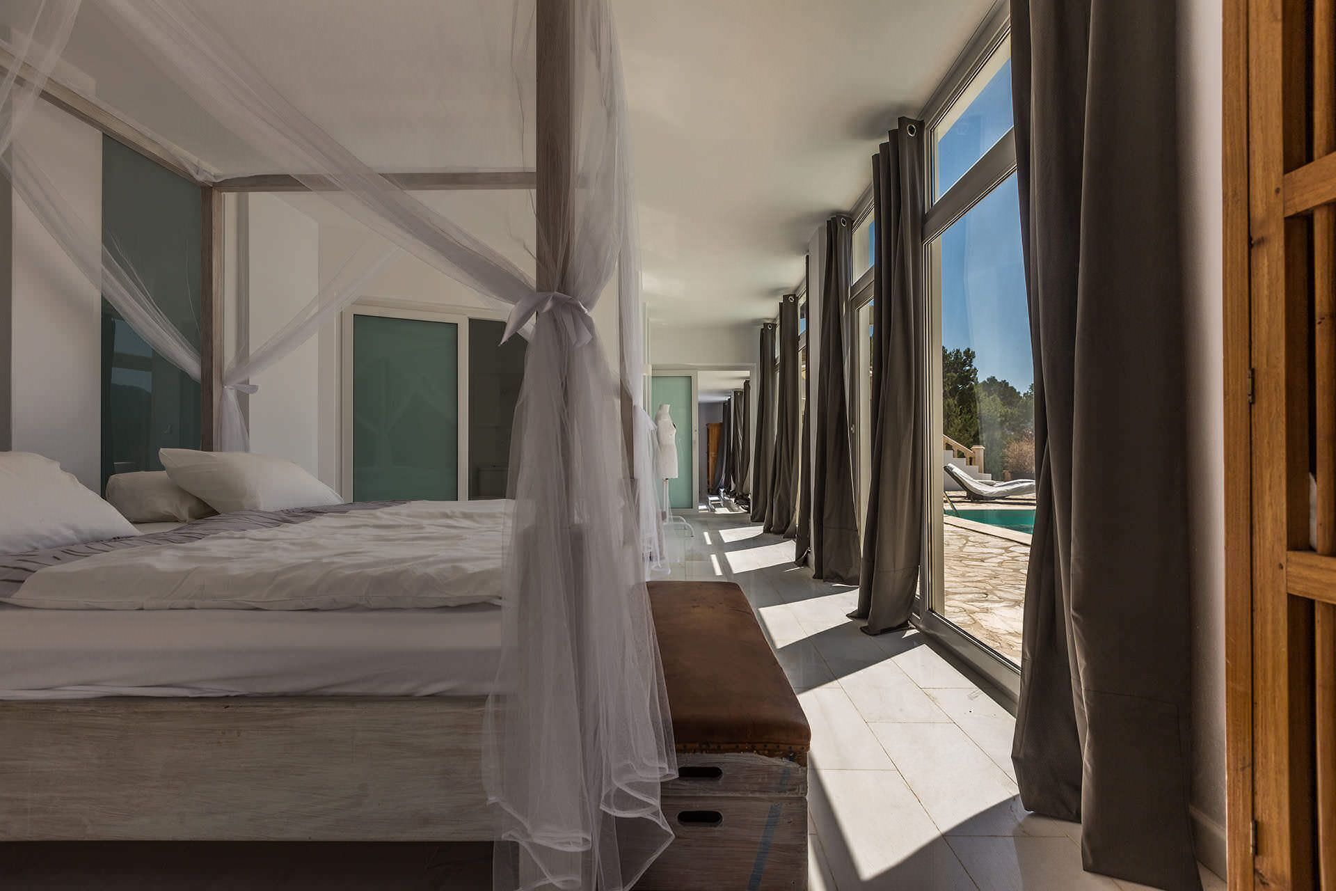 4 habitaciones, tabla de planchar con plancha y wifi gratis 