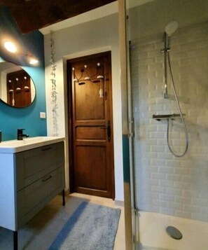 Hair dryer, towels, toilet paper - Gîte "Le Causse (Saint-Chels)