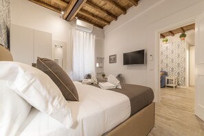 1 dormitorio, tabla de planchar con plancha, wifi