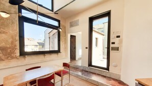 Interior - CS Stylish Loft with Terrace (Roma)