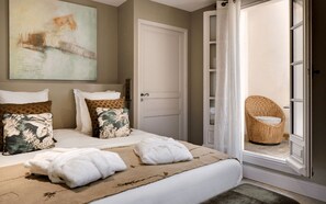 1 bedroom, iron/ironing board, internet, bed sheets - Exclusive B&B Suites, Apartments, Spa & Fitness<br>The Augustinian House an (AVIGNON)