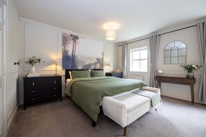 2 bedrooms, iron/ironing board, travel crib, free WiFi