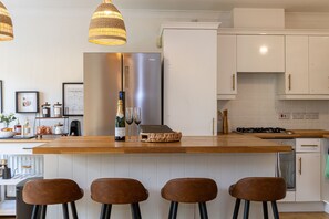 Microones, forn i placa de cuina